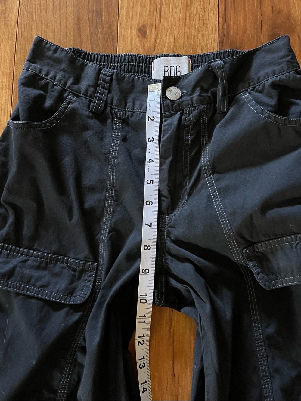 Urban Outfitters BDG Riley Cargo Pant Medium Black - Picture 8 of 16